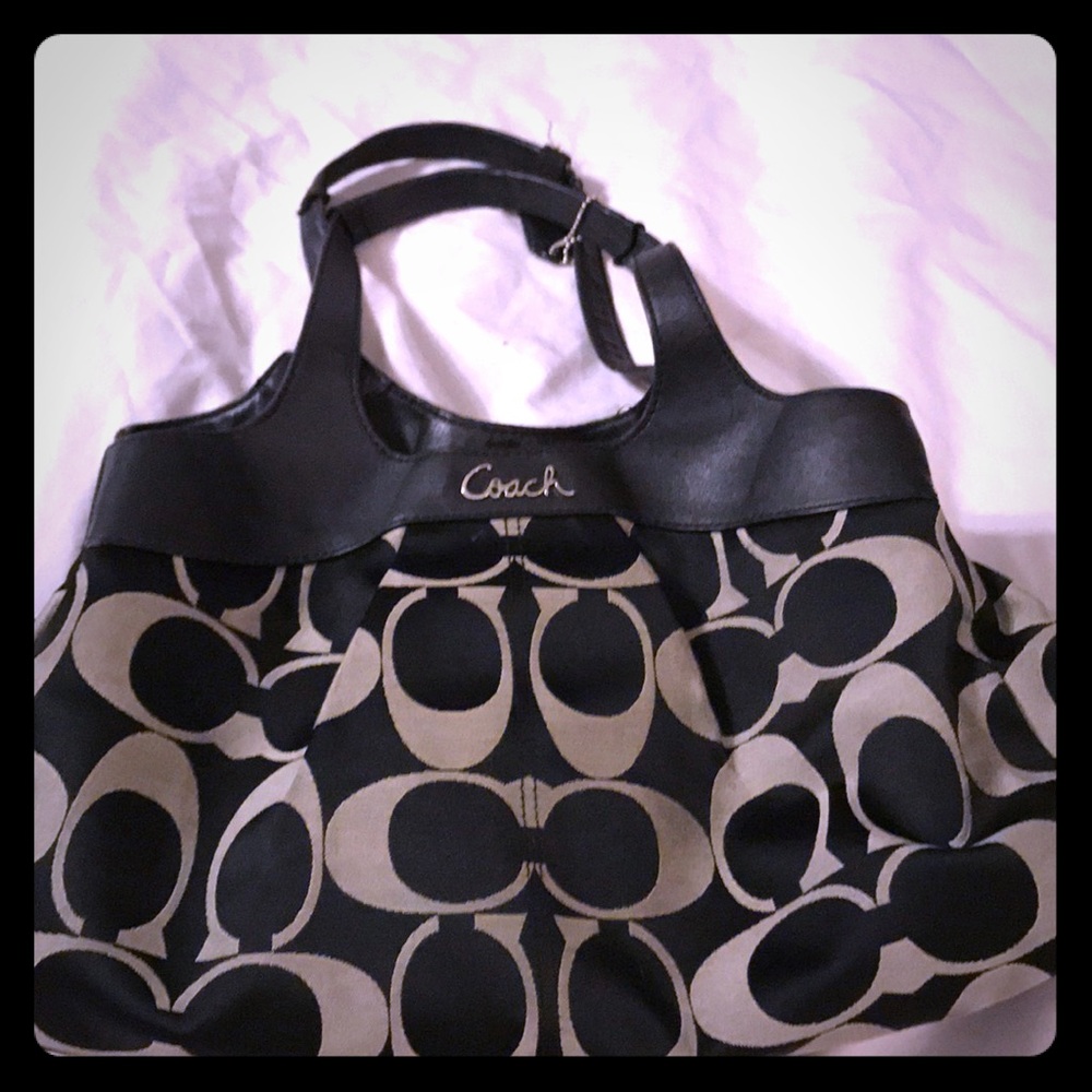 12 hour flash sale!!! Coach shoulder bag / handbag